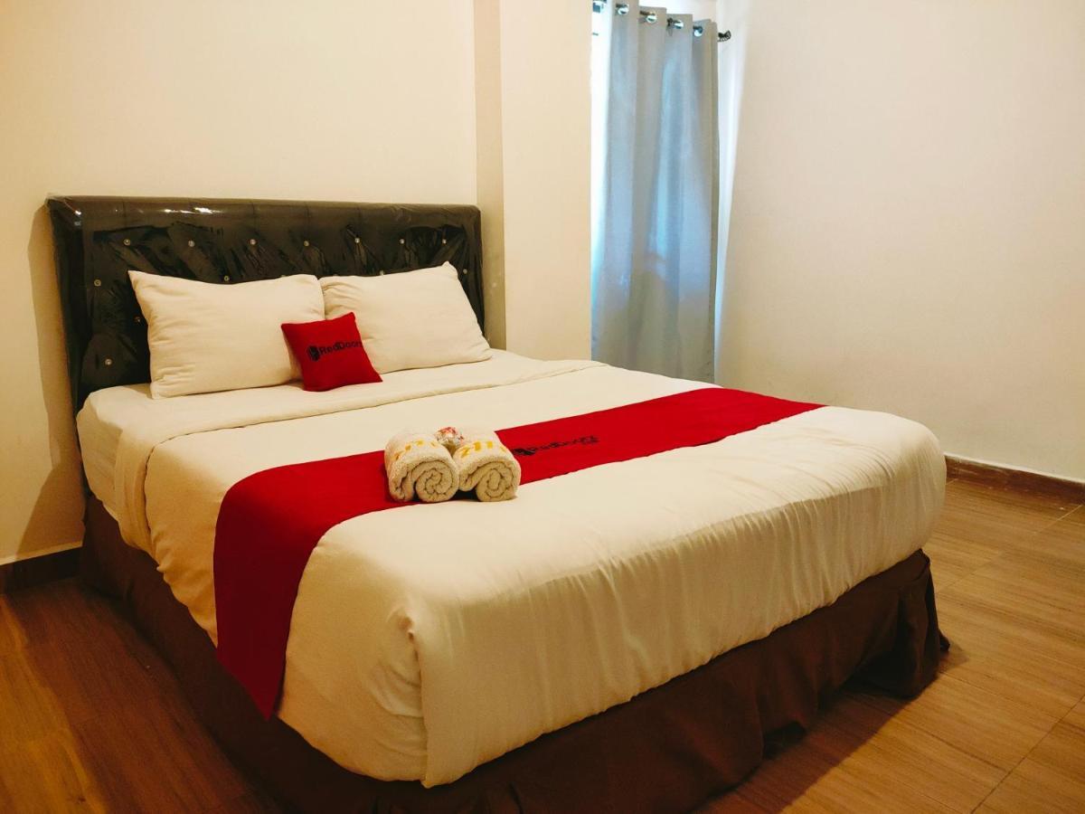 Reddoorz At Sukomanunggal Surabaya Exterior foto